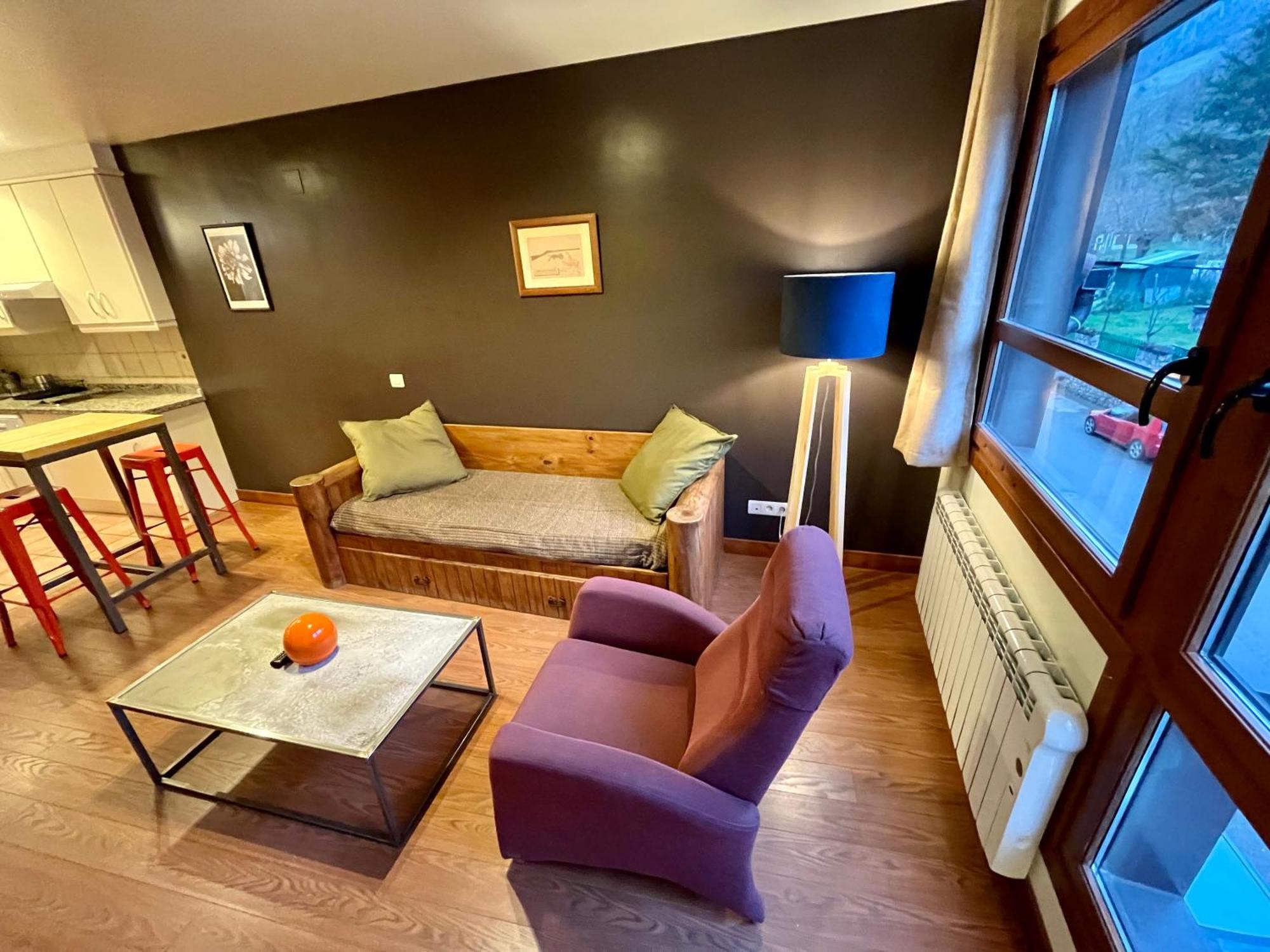 Aparthotel Lotila Flats Cuirgu Felechosa Exterior foto
